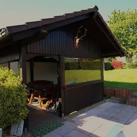 With 3 Bedrooms Daxweiler