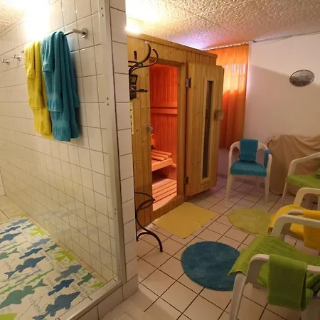 With 3 Bedrooms Casa vacanze